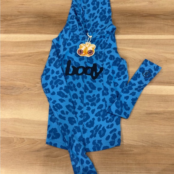 Electric Blue Leopard Print Body by Raven Tracy - Picture 2 of 6